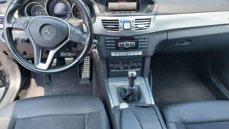 MERCEDES-BENZ E Klasa -