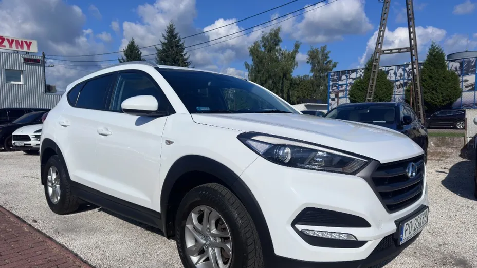 HYUNDAI Tucson -