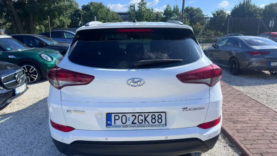 HYUNDAI Tucson -