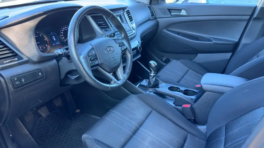 HYUNDAI Tucson -