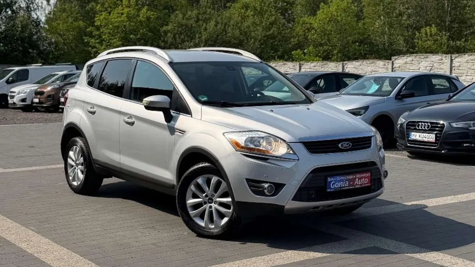 FORD Kuga -