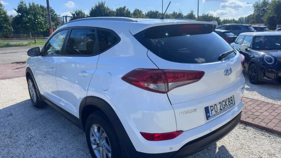 HYUNDAI Tucson -