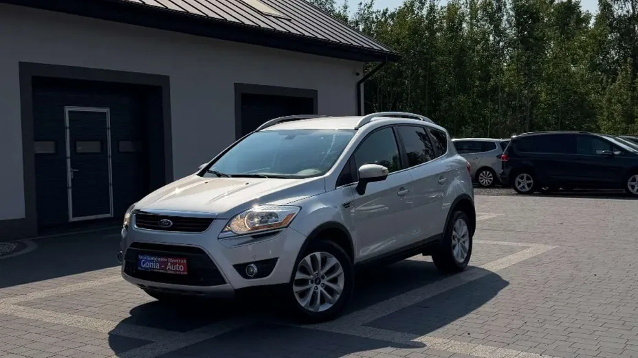 FORD Kuga -