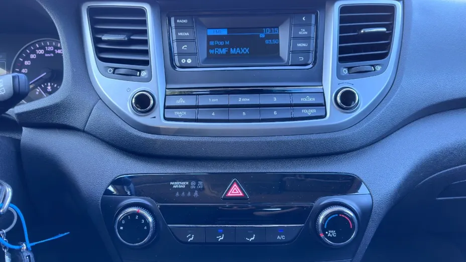 HYUNDAI Tucson -