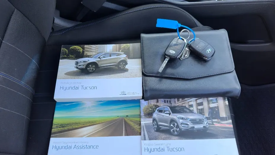 HYUNDAI Tucson -