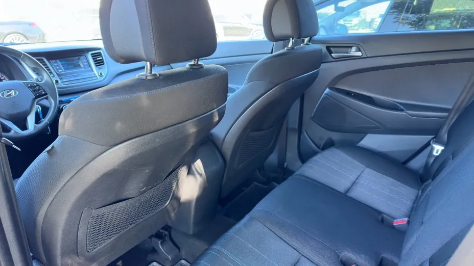 HYUNDAI Tucson -