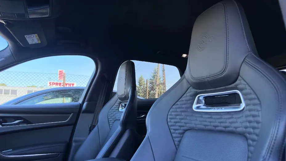 JAGUAR F-Pace -