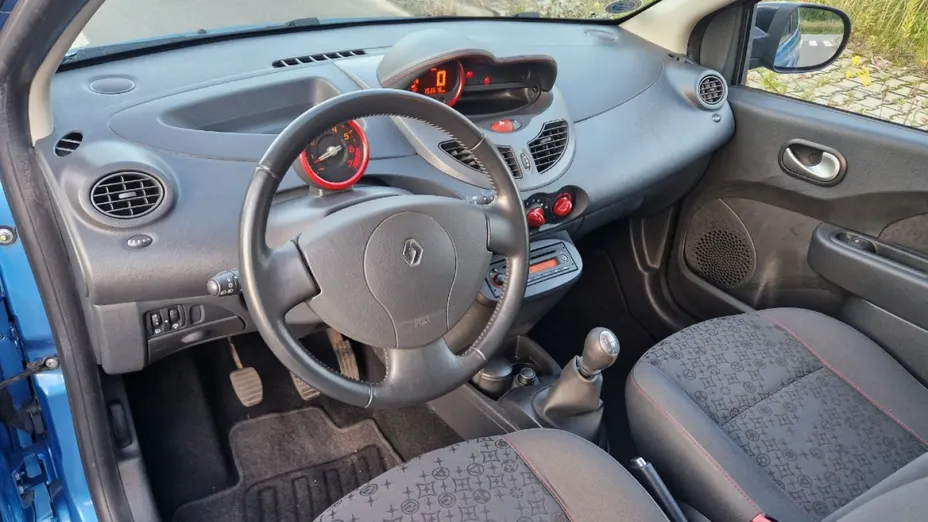 RENAULT Twingo -
