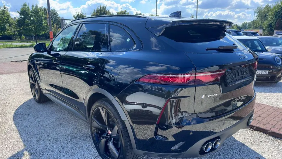 JAGUAR F-Pace -
