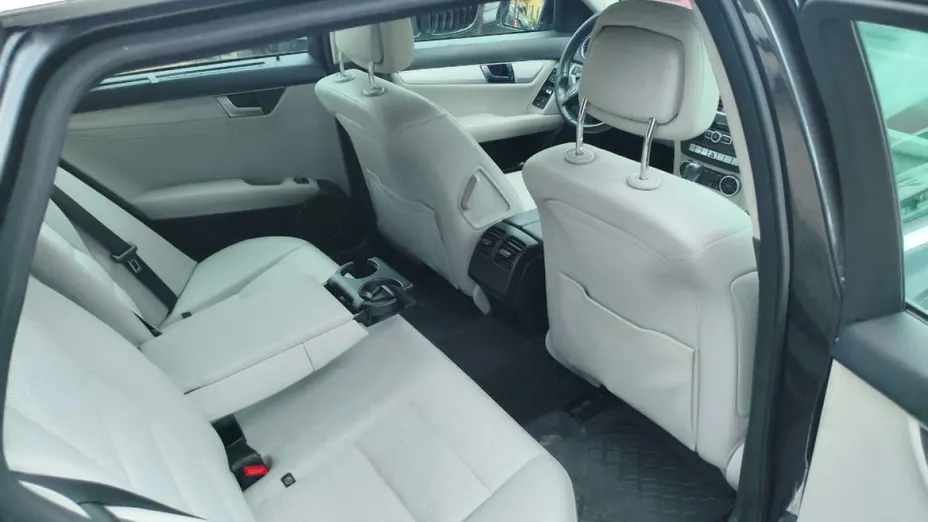 MERCEDES-BENZ C Klasa -