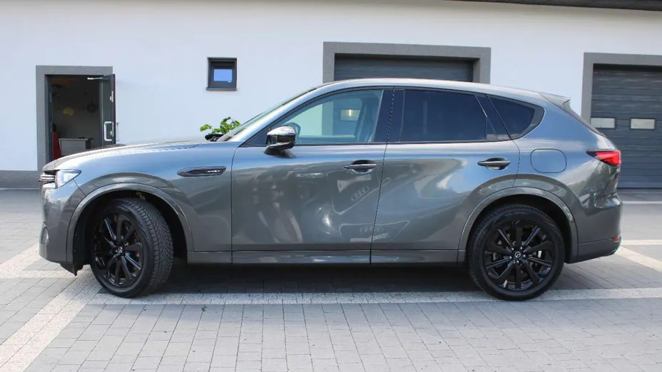 MAZDA CX-60 -