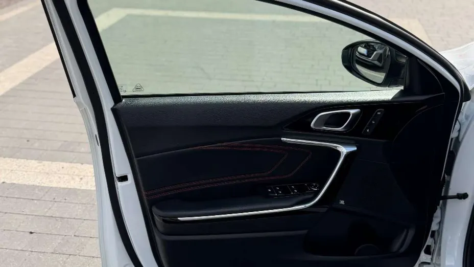 KIA ProCeed -