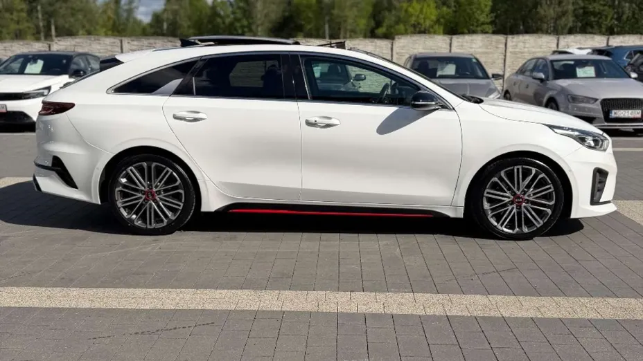 KIA ProCeed -