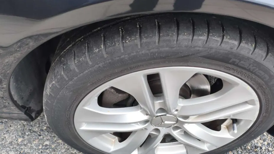 MERCEDES-BENZ C Klasa -