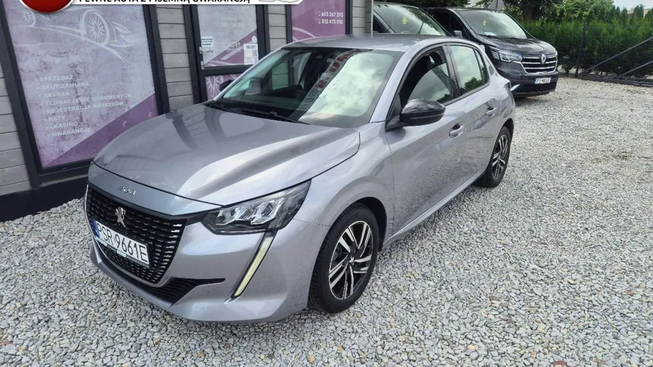 PEUGEOT 208 -