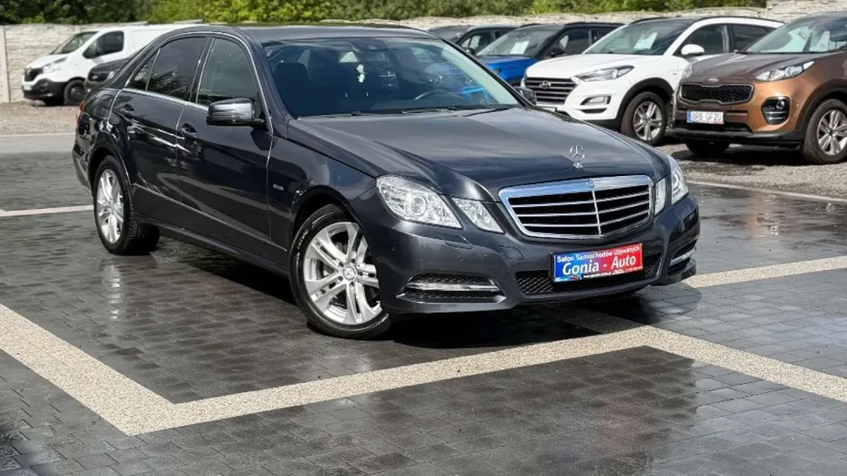 MERCEDES-BENZ E Klasa -