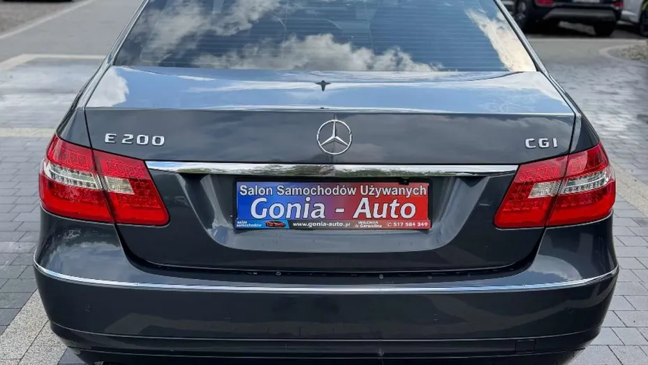 MERCEDES-BENZ E Klasa -