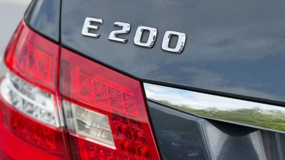 MERCEDES-BENZ E Klasa -