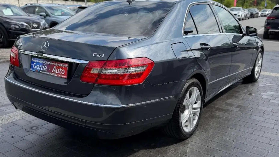 MERCEDES-BENZ E Klasa -