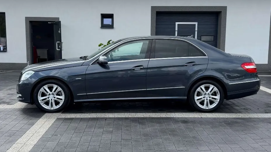 MERCEDES-BENZ E Klasa -