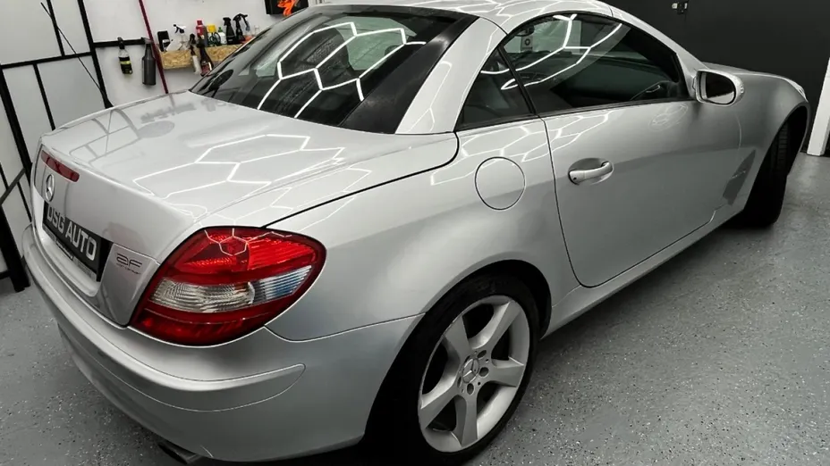 MERCEDES-BENZ SLK -