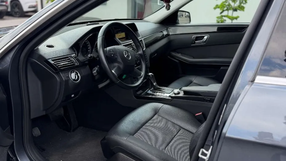 MERCEDES-BENZ E Klasa -
