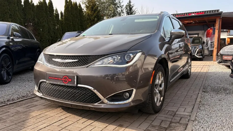 CHRYSLER Pacifica -