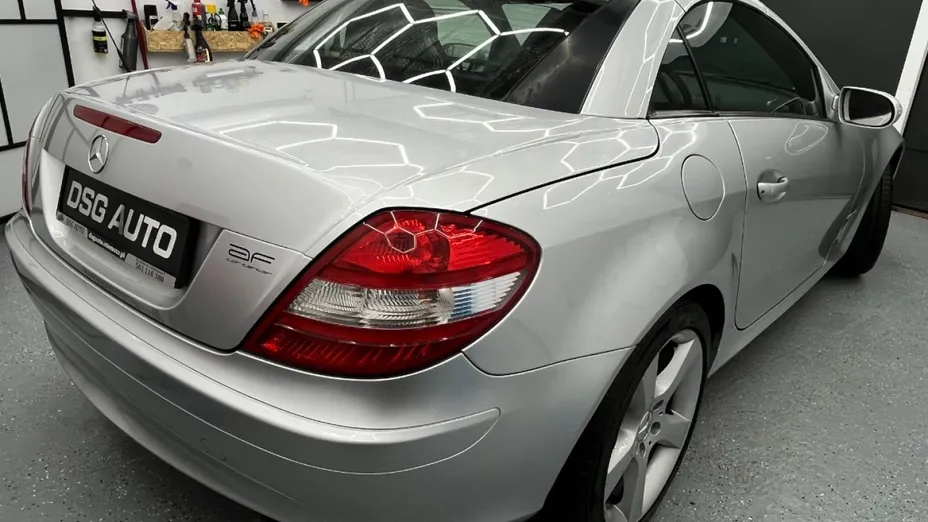 MERCEDES-BENZ SLK -