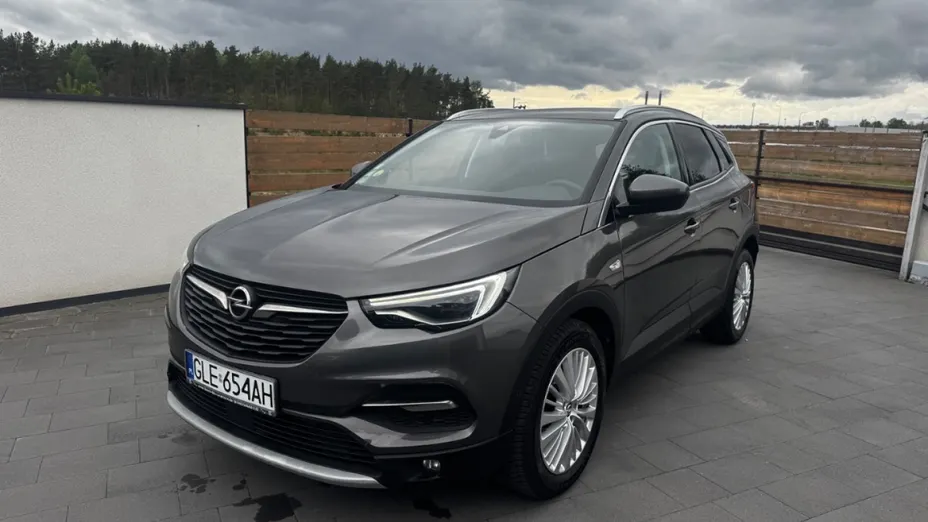 OPEL Grandland X -