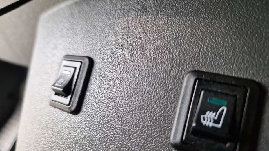 TOYOTA Prius -