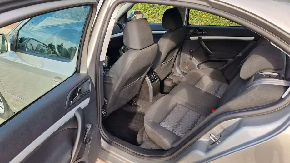 SKODA Octavia -