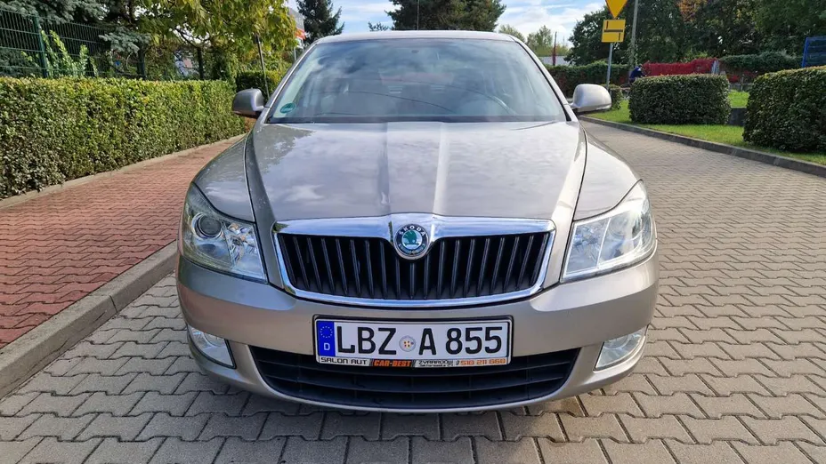 SKODA Octavia -