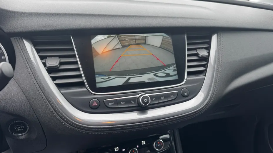 OPEL Grandland X -