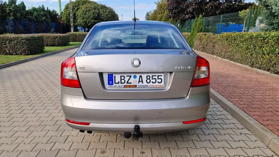 SKODA Octavia -