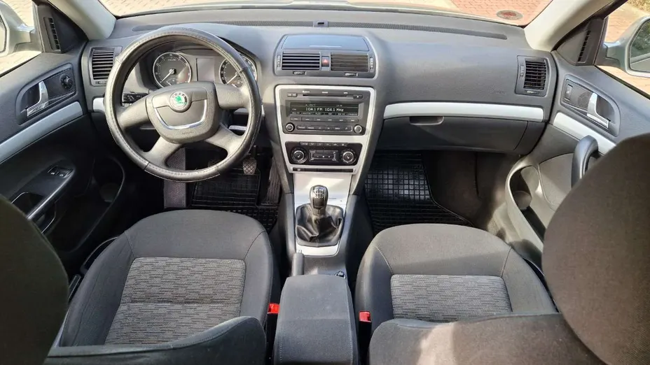 SKODA Octavia -