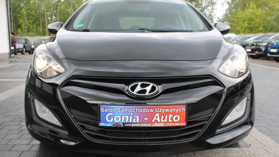 HYUNDAI i30 -