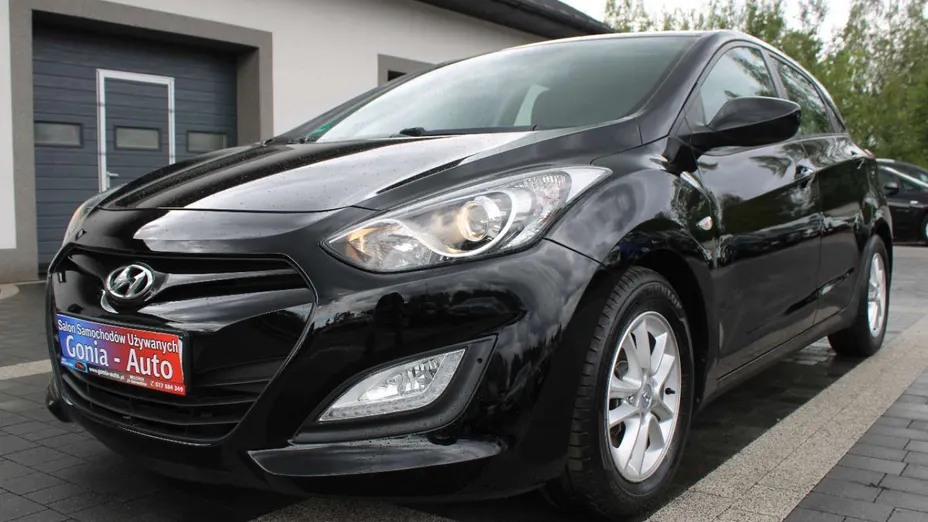 HYUNDAI i30 -
