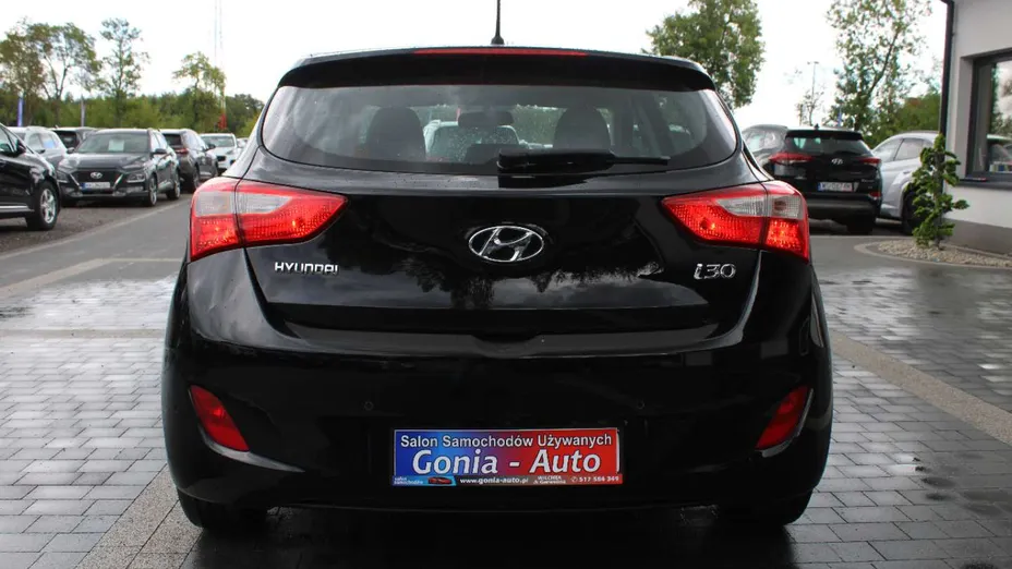 HYUNDAI i30 -