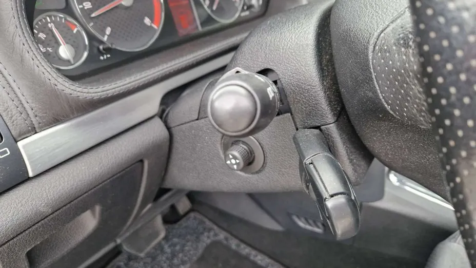 PEUGEOT 407 -