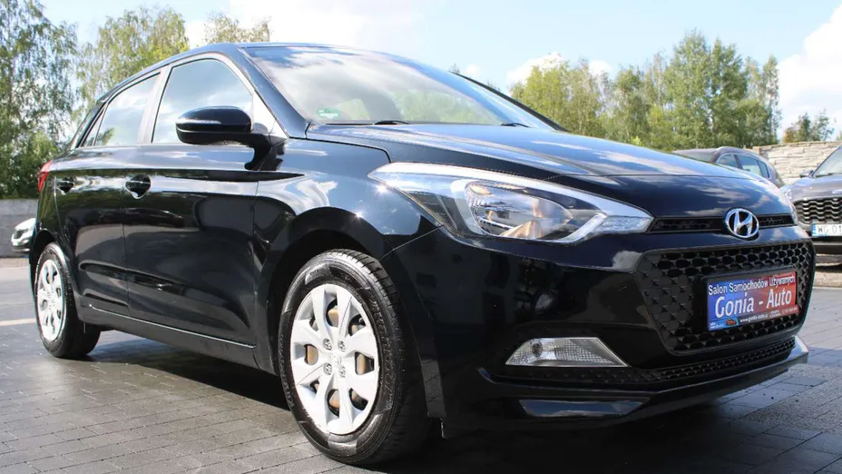 HYUNDAI i20 -