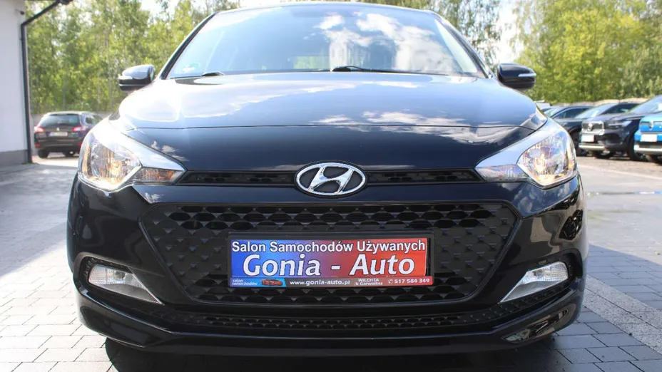 HYUNDAI i20 -