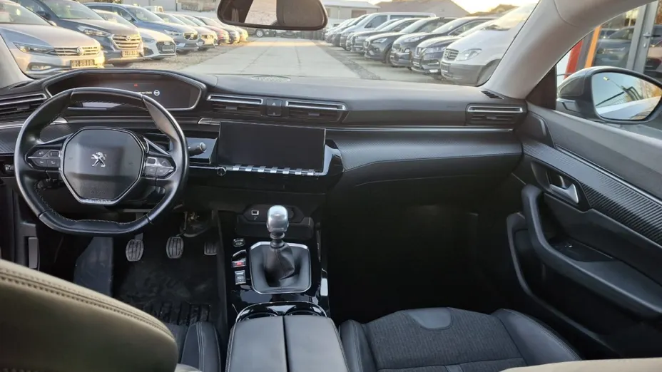 PEUGEOT 508 -