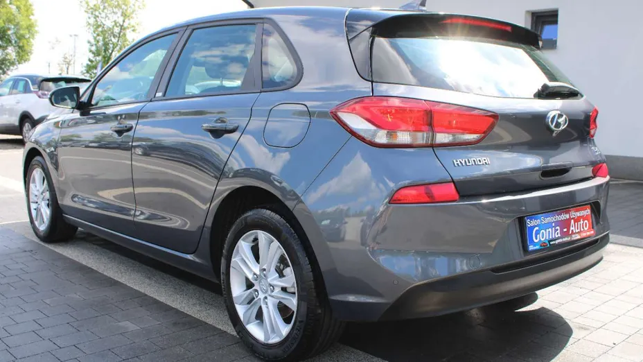 HYUNDAI i30 -