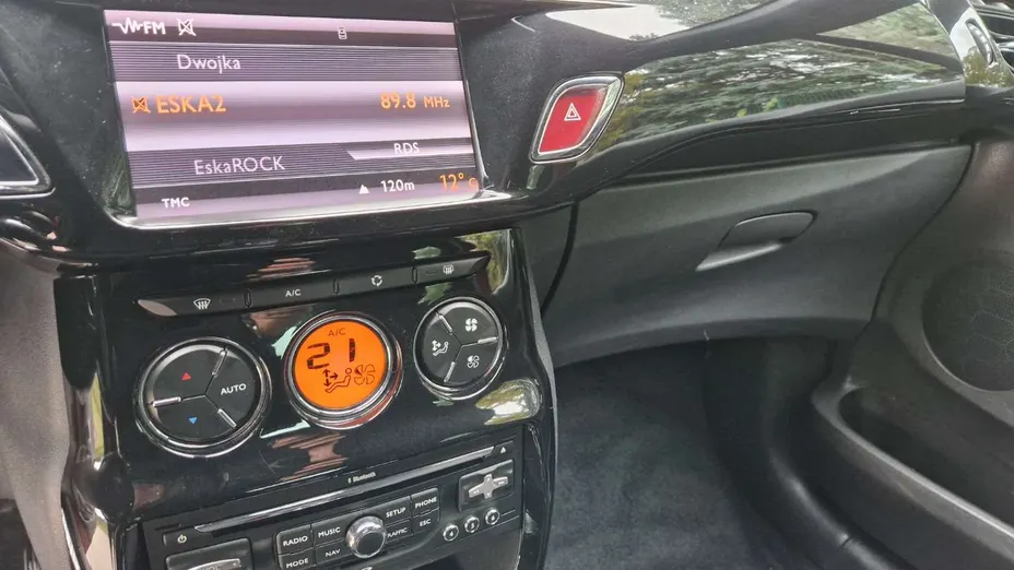 CITROEN DS3 -