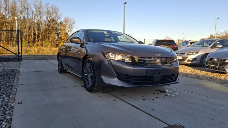PEUGEOT 508 -