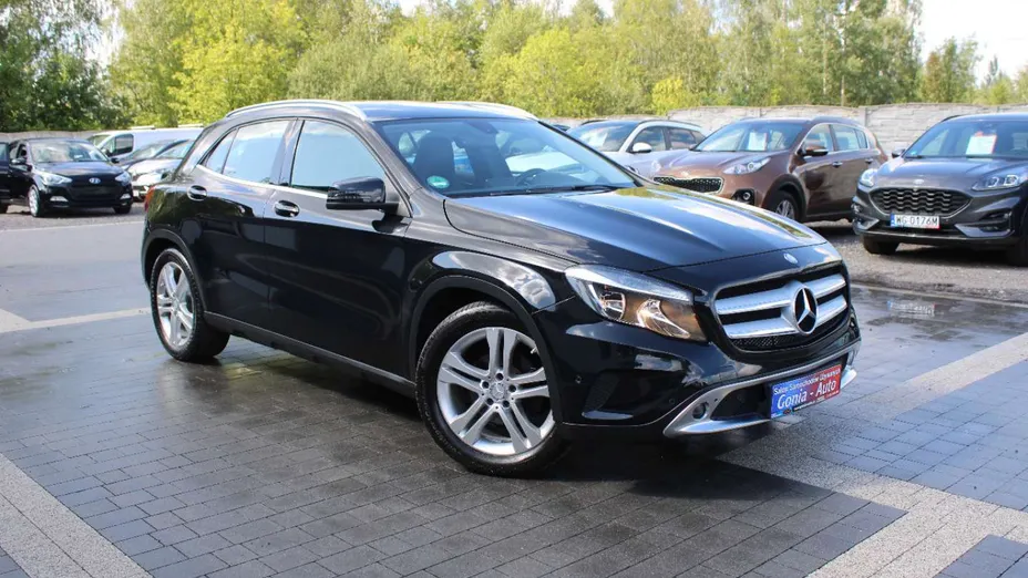 MERCEDES-BENZ GLA -