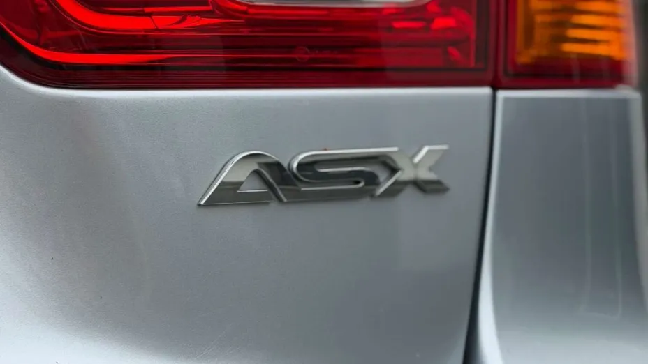 MITSUBISHI ASX -