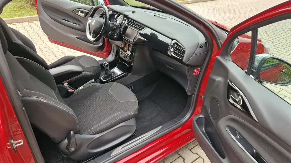 CITROEN DS3 -