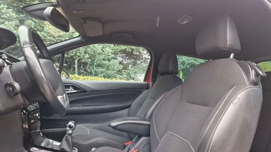 CITROEN DS3 -