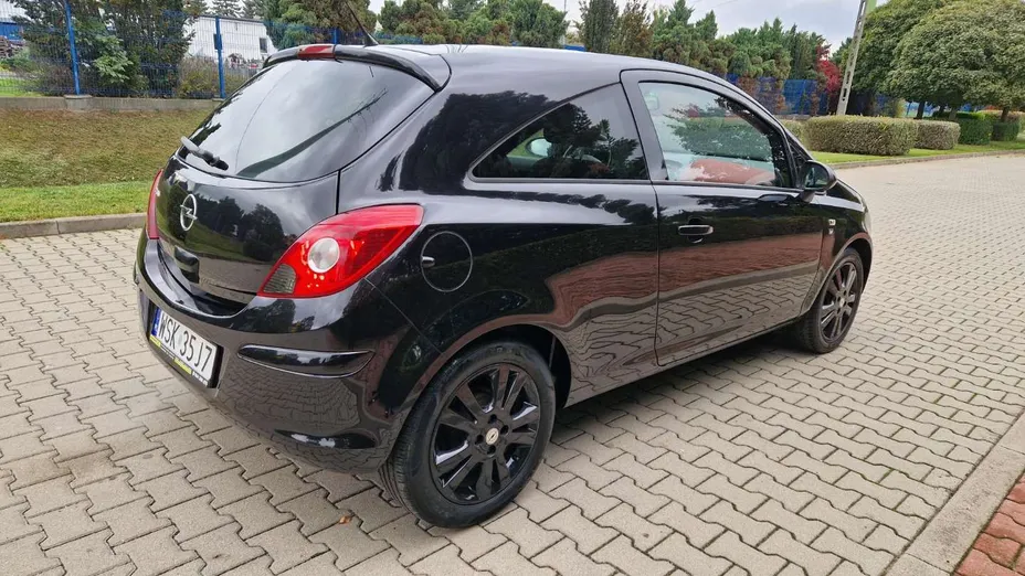 OPEL Corsa -
